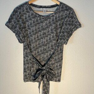 Tommy Bahama Tie Front or Back‎ Cuffed Sleeves Black & White Size M